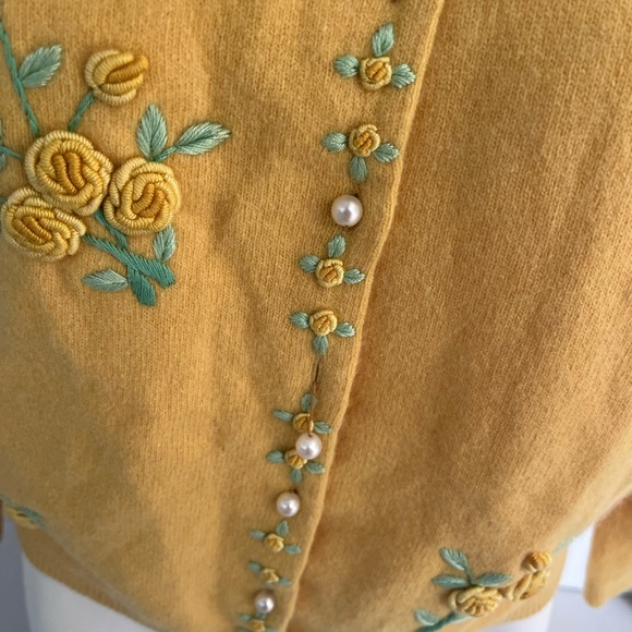 Women's 60s Elsie Tu Embroidered Sweater Cardigan - Picture 4 of 11